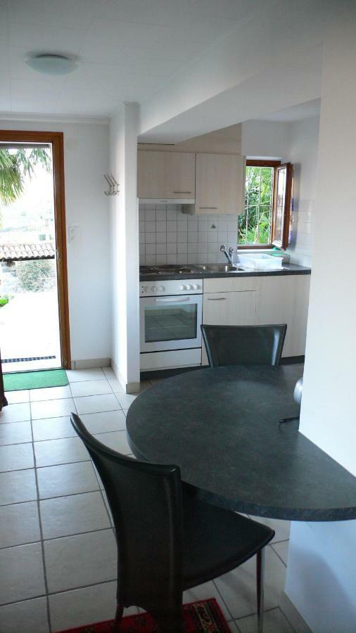 Casa Petra 1 1/2 Zi, Orgnana 83 Apartment Gambarogno Luaran gambar